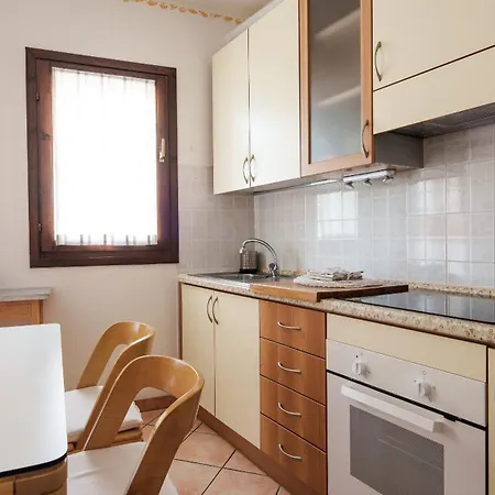 Sunny House Apartment Olbia